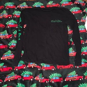 Small Black and Green Long Sleeve Salt Life Shirt.